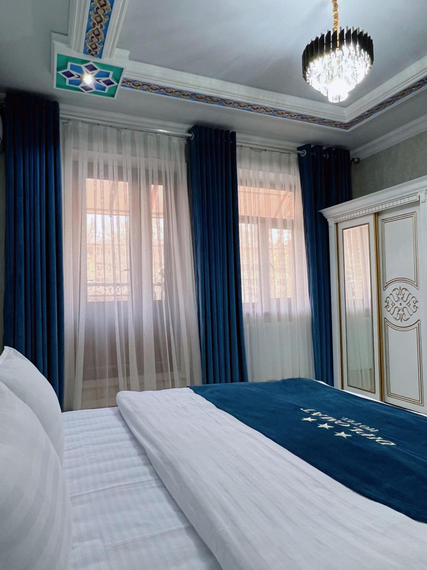 Hotel Diplomat Premium Samarkand Exterior foto