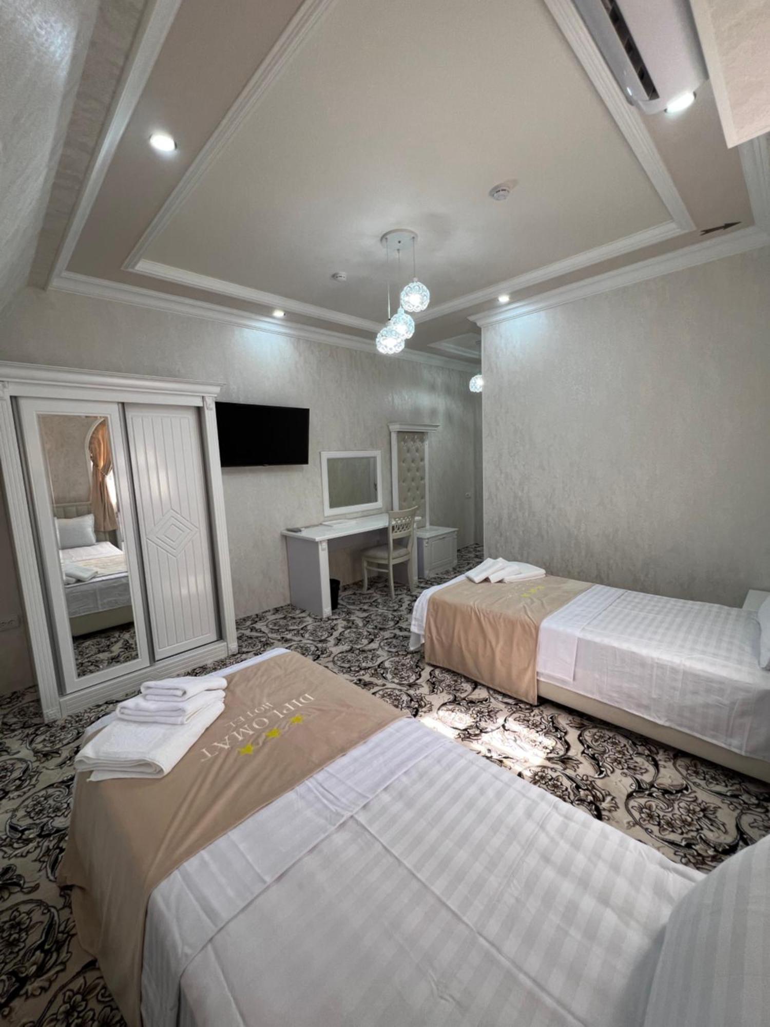 Hotel Diplomat Premium Samarkand Exterior foto