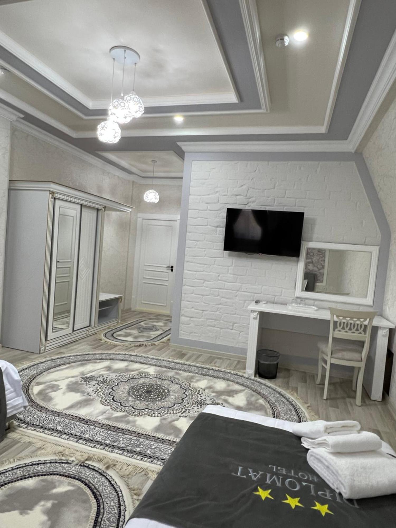 Hotel Diplomat Premium Samarkand Exterior foto