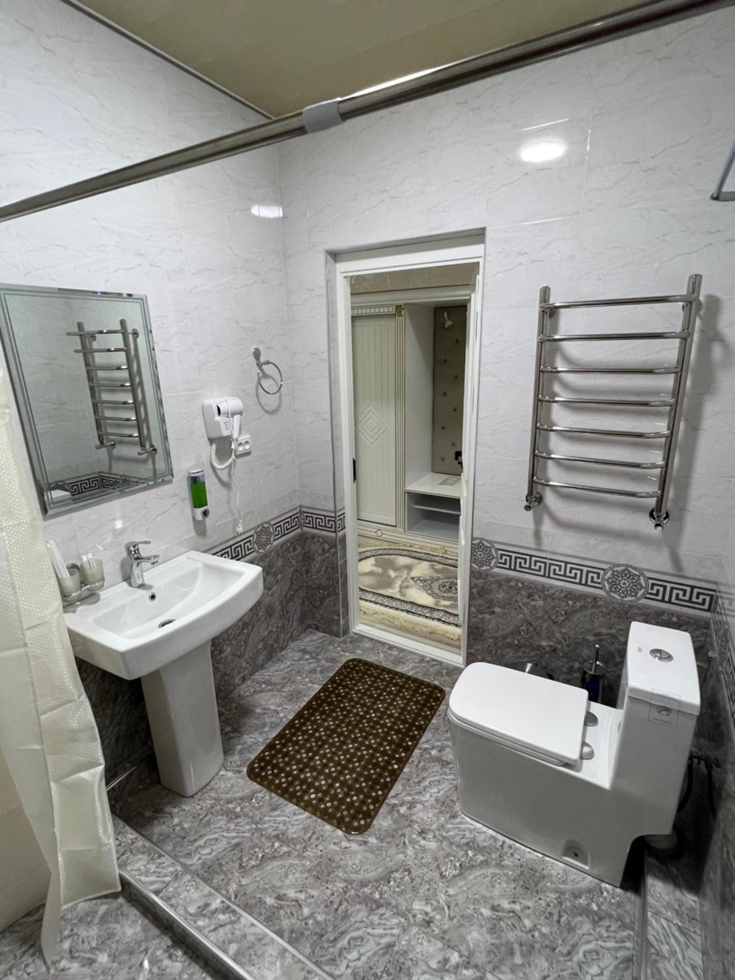 Hotel Diplomat Premium Samarkand Exterior foto